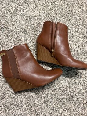 Kenneth Cole Reaction Women's Cognac Brown Wedge Ankle Booties